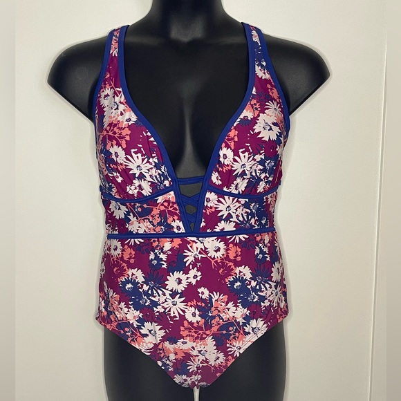 Adore Me Other - Adore Me Size 1X One Piece Swimsuit